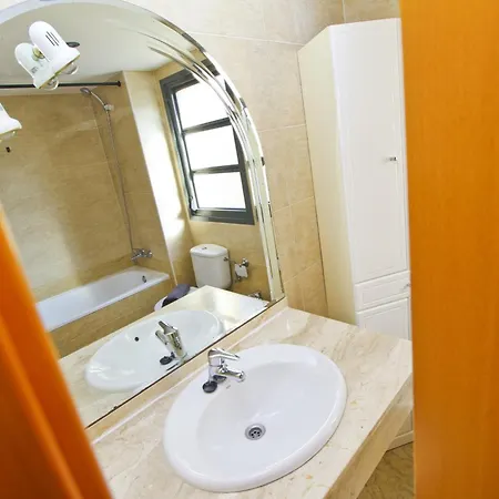 Mar Apartment *